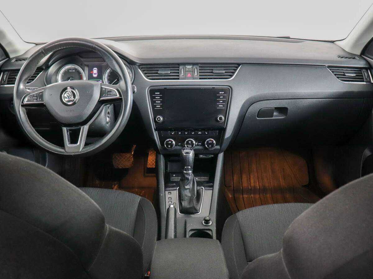 Купить Skoda Octavia с пробегом. Фото: #9