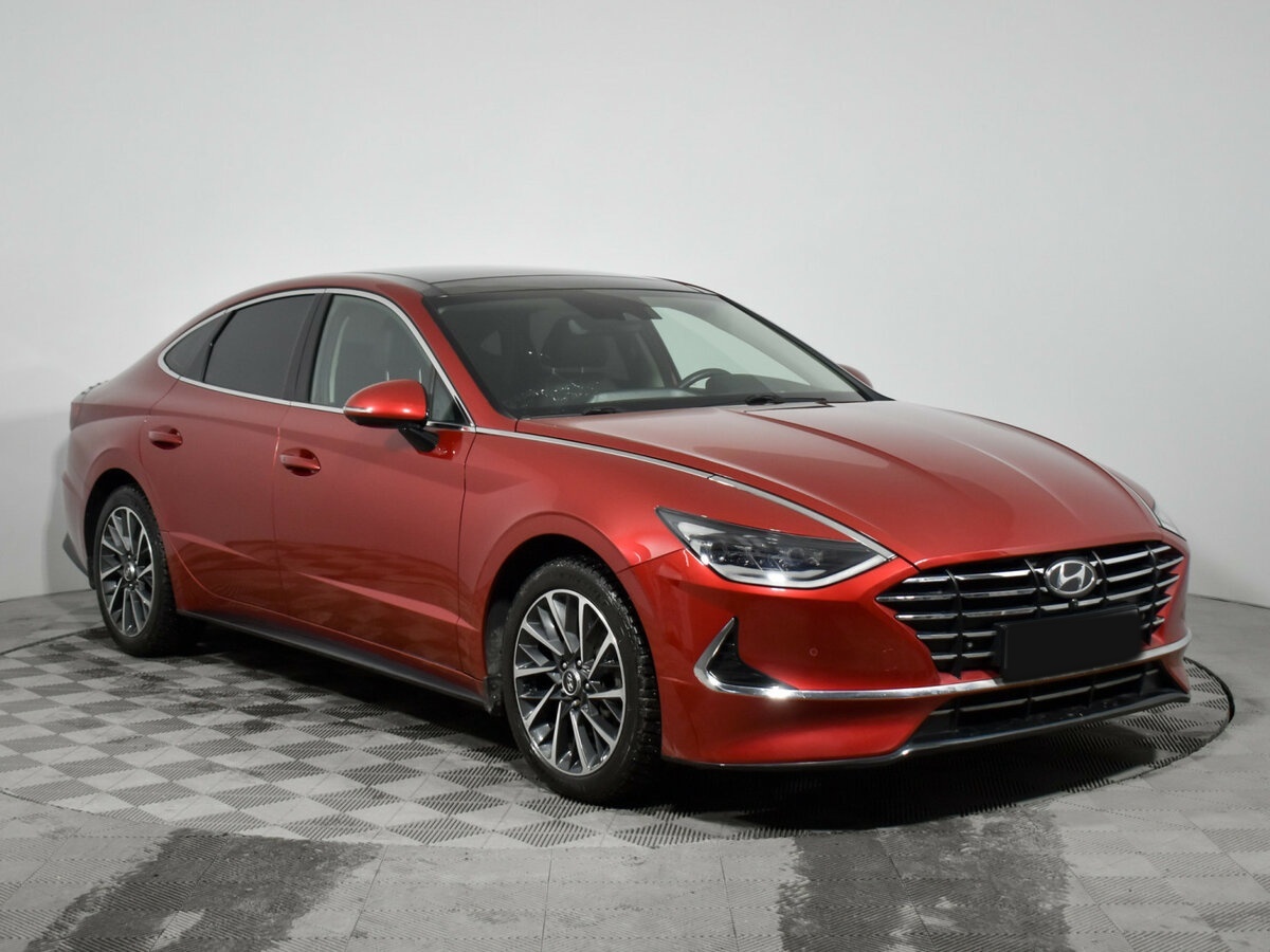 Купить Hyundai Sonata с пробегом. Фото: #2