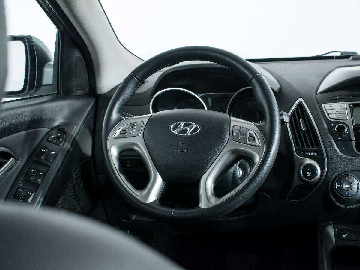 Купить Hyundai ix35 с пробегом. Фото: #13