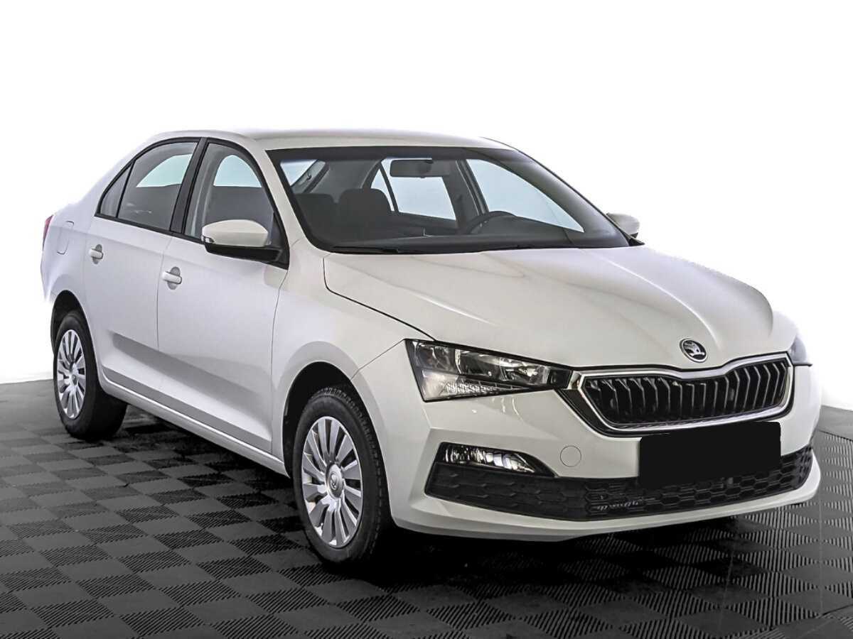 Купить Skoda Rapid с пробегом. Фото: #2