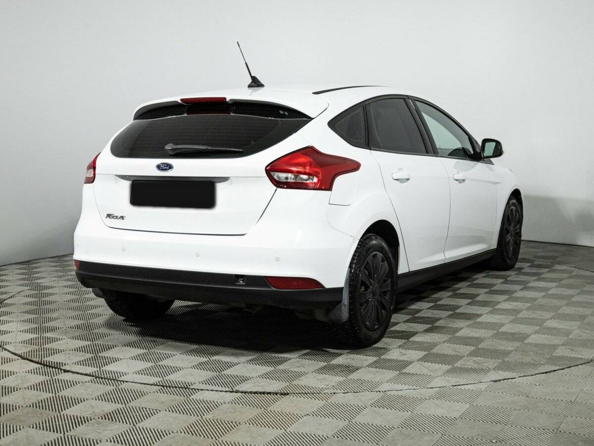 Купить Ford Focus с пробегом. Фото: #4