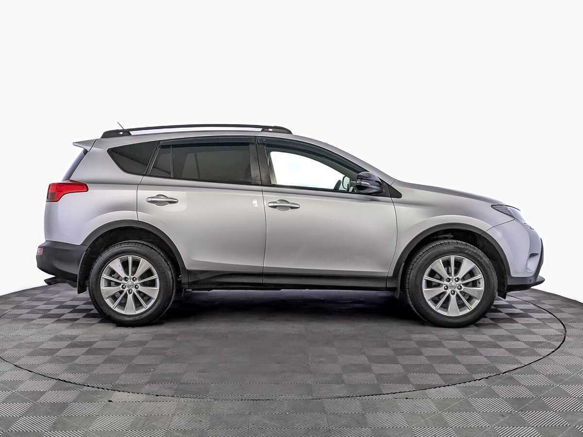 Купить Toyota RAV4 с пробегом. Фото: #3