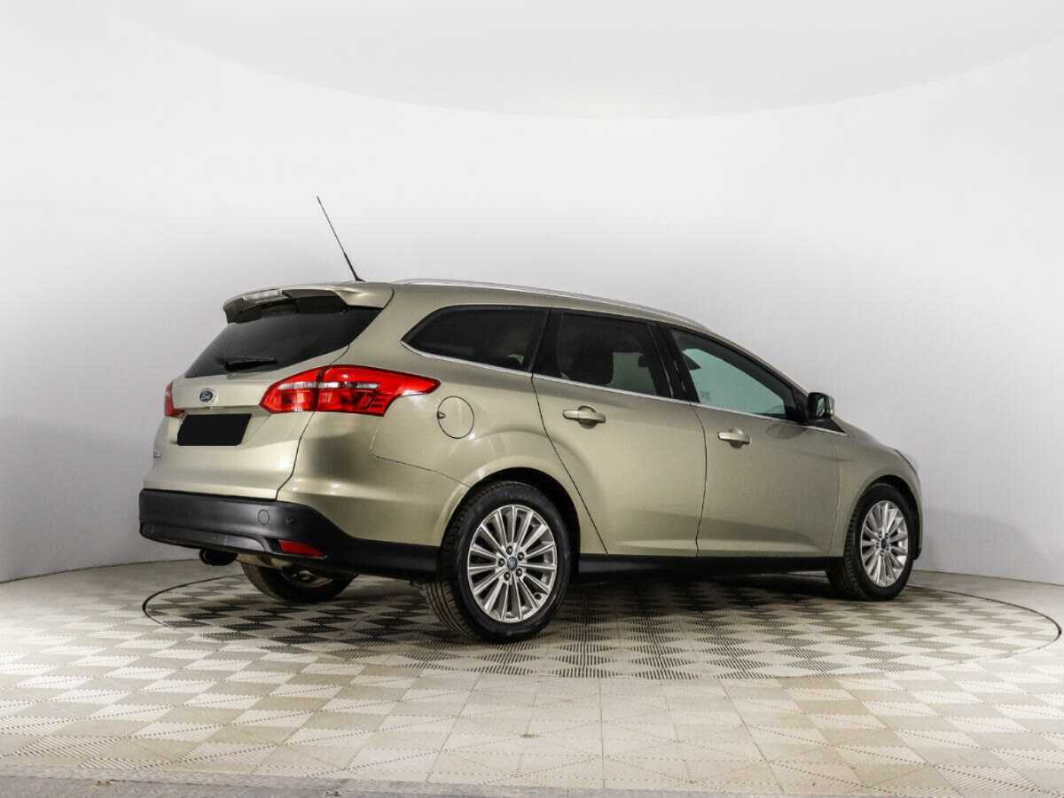 Купить Ford Focus с пробегом. Фото: #4