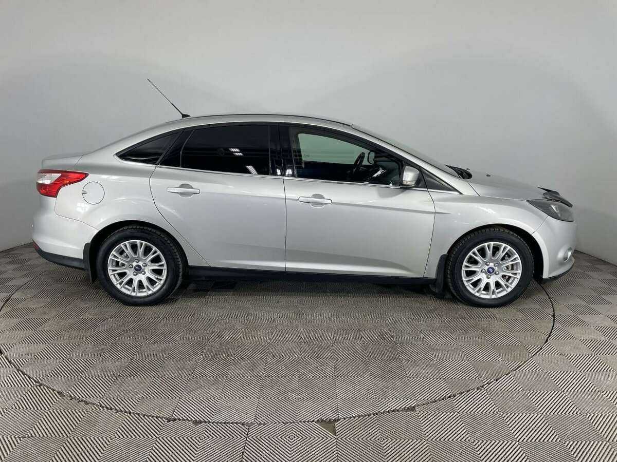 Купить Ford Focus с пробегом. Фото: #3