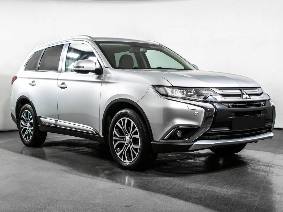 Купить Mitsubishi Outlander с пробегом. Фото: #2