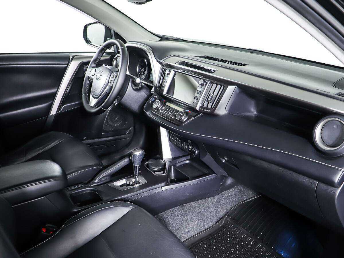 Купить Toyota RAV4 с пробегом. Фото: #9