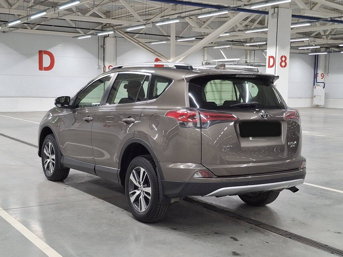 Купить Toyota RAV4 с пробегом. Фото: #6