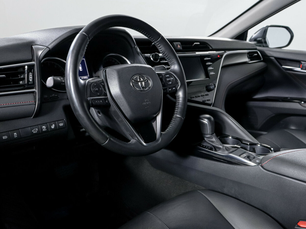 Купить Toyota Camry с пробегом. Фото: #12