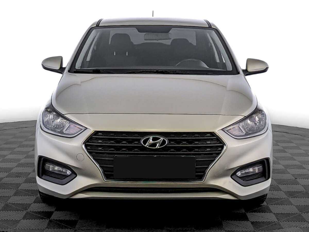 Купить Hyundai Solaris с пробегом. Фото: #1