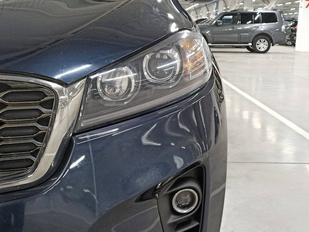 Купить Kia Sorento с пробегом. Фото: #16