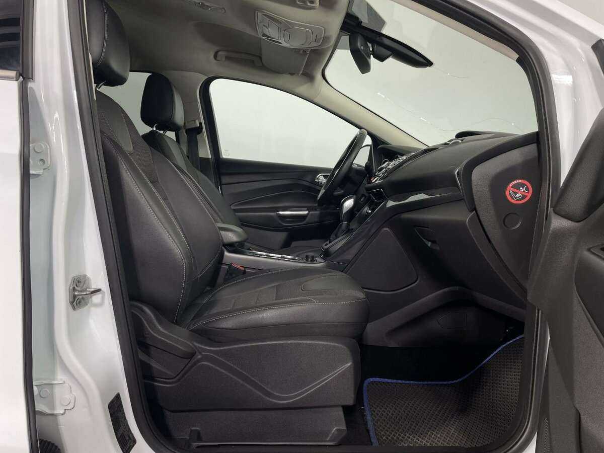 Купить Ford Kuga с пробегом. Фото: #12