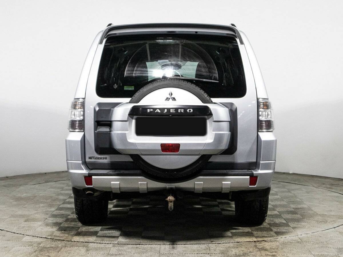 Купить Mitsubishi Pajero с пробегом. Фото: #4