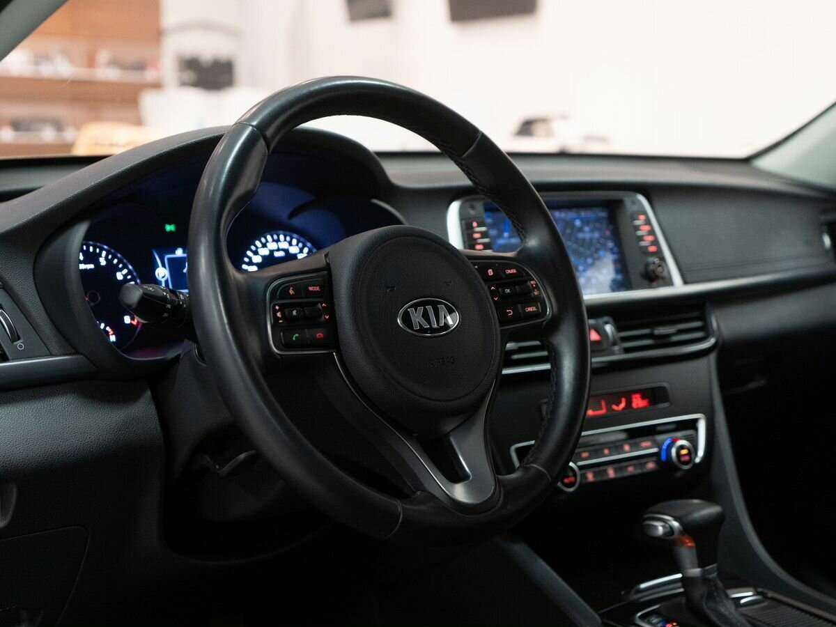 Купить Kia K5 с пробегом. Фото: #3