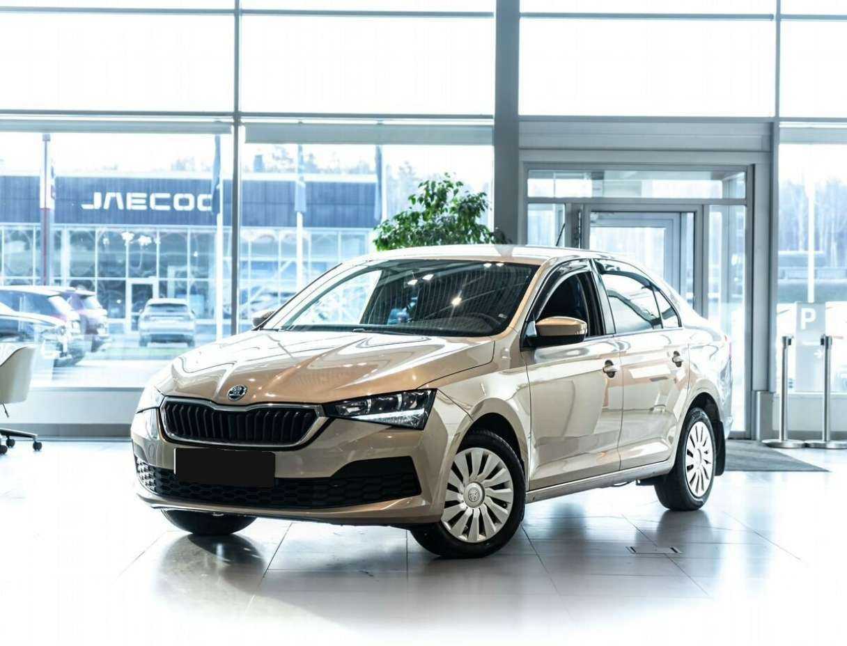 Купить Skoda Rapid с пробегом. Посмотреть фото