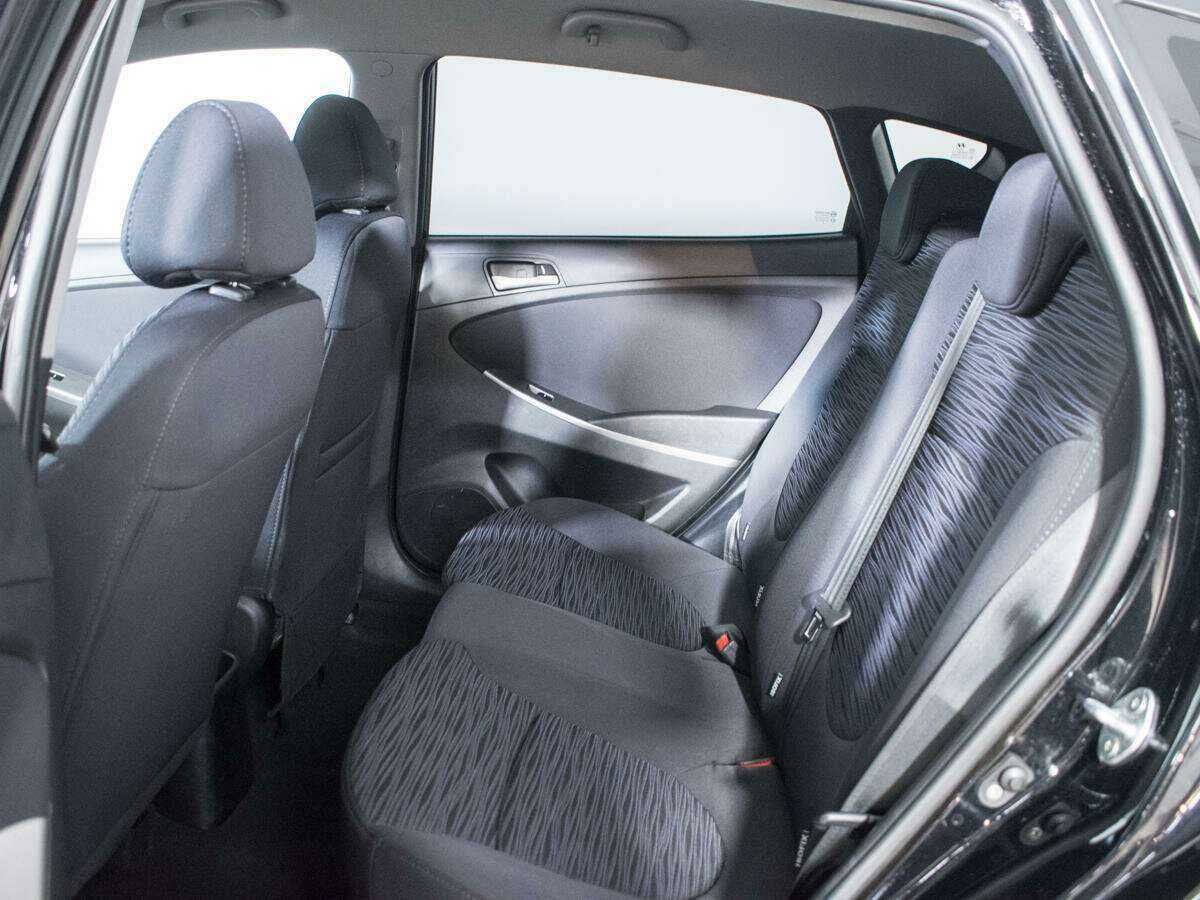 Купить Hyundai Solaris с пробегом. Фото: #9