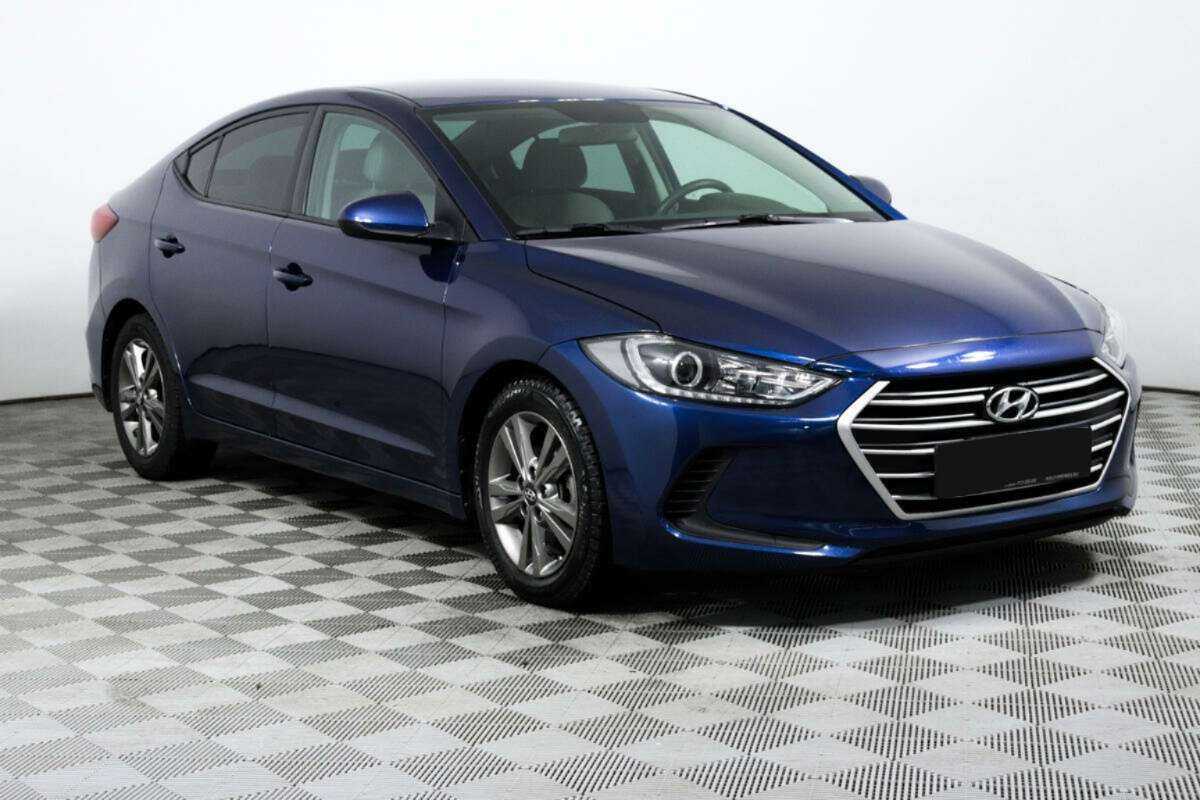Купить Hyundai Elantra с пробегом. Фото: #2