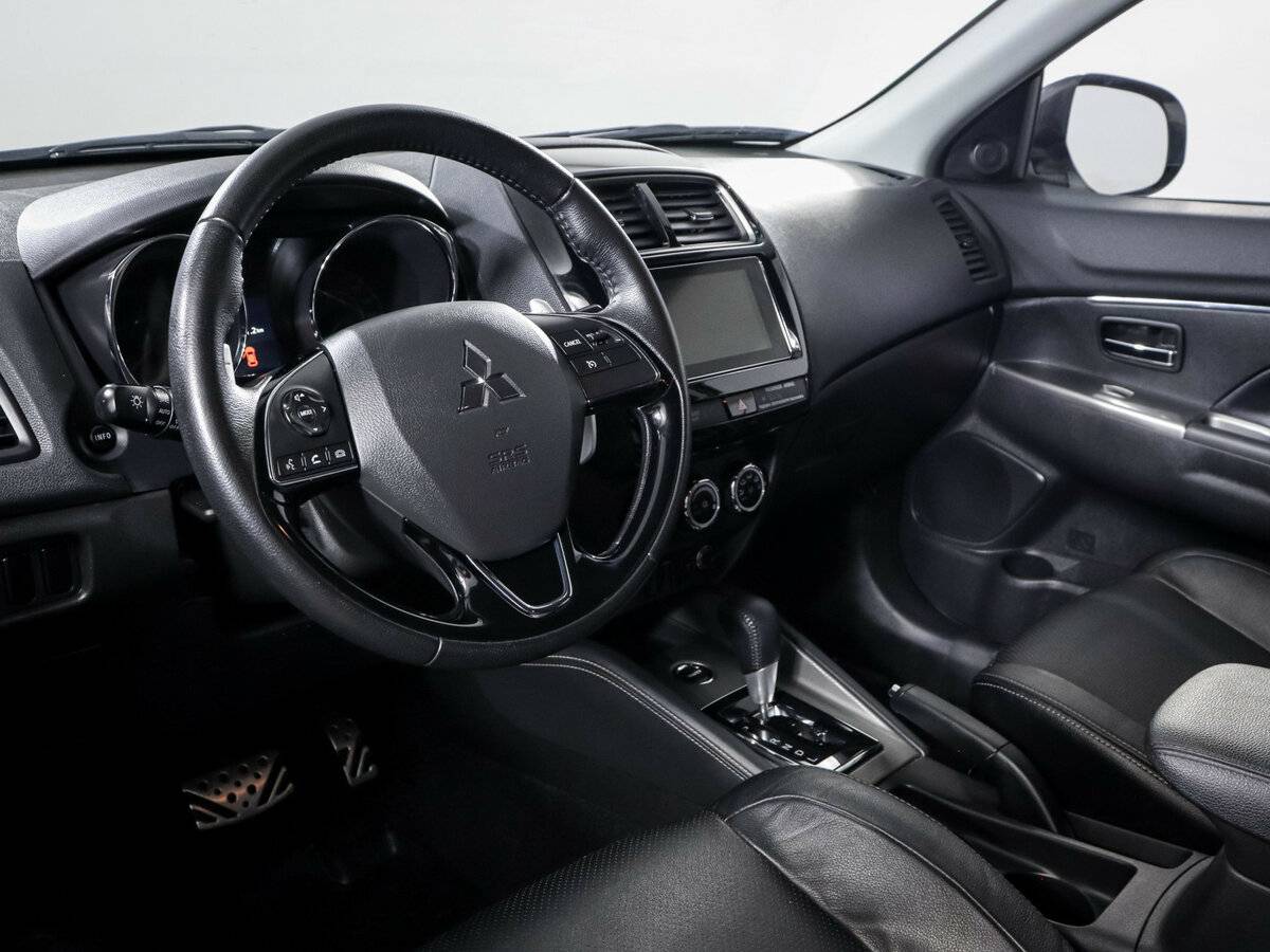 Купить Mitsubishi ASX с пробегом. Фото: #10