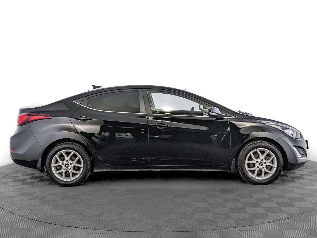 Купить Hyundai Elantra с пробегом. Фото: #3