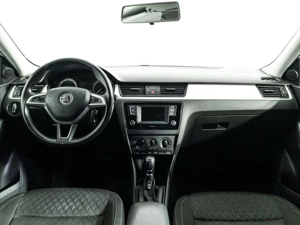 Купить Skoda Rapid с пробегом. Фото: #12
