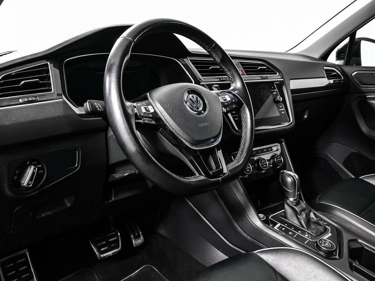 Купить Volkswagen Tiguan с пробегом. Фото: #12