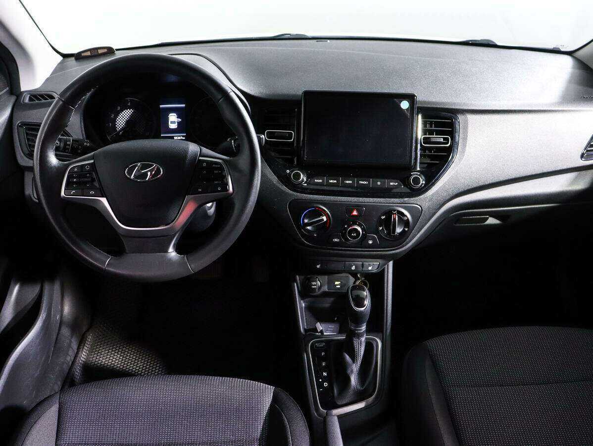 Купить Hyundai Solaris с пробегом. Фото: #10