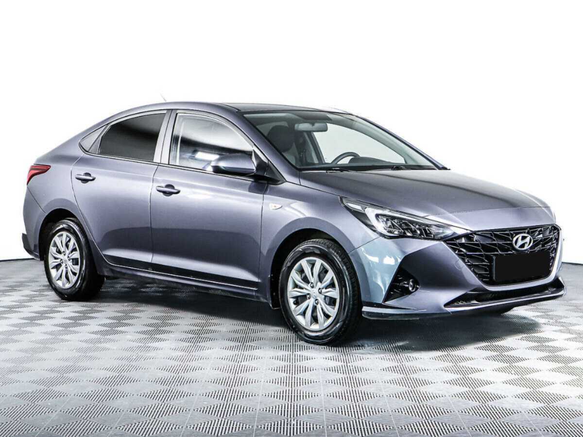 Купить Hyundai Solaris с пробегом. Фото: #2
