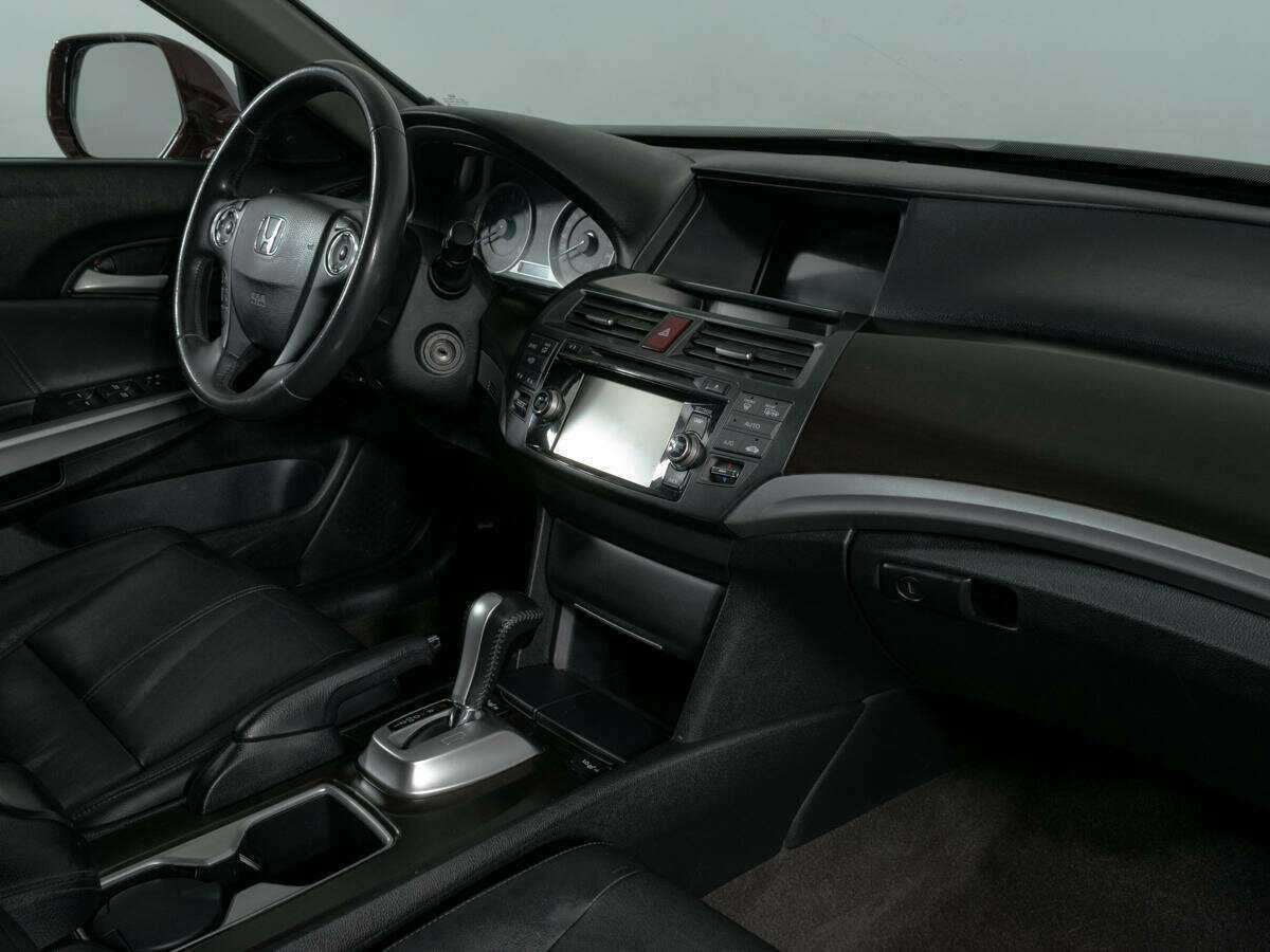 Купить Honda Crosstour с пробегом. Фото: #8