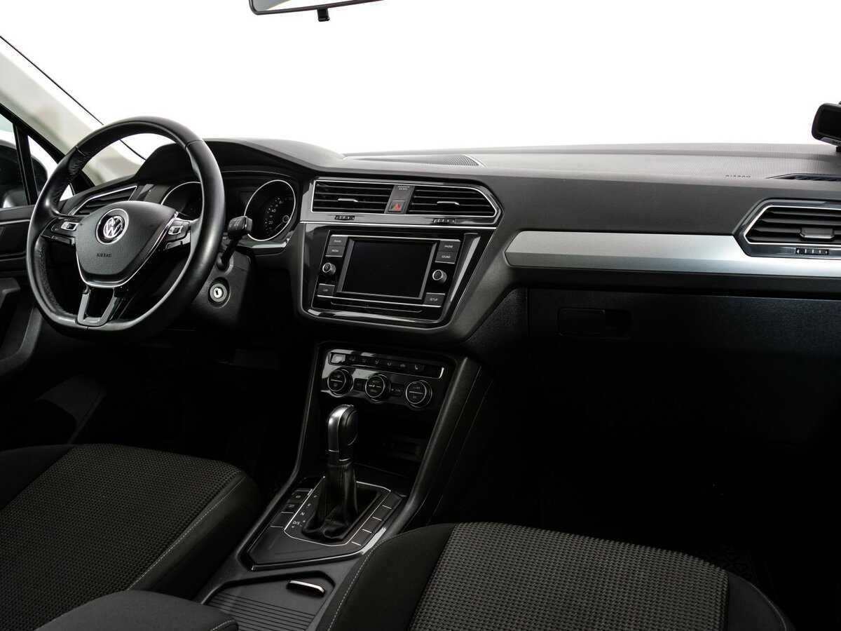 Купить Volkswagen Tiguan с пробегом. Фото: #6