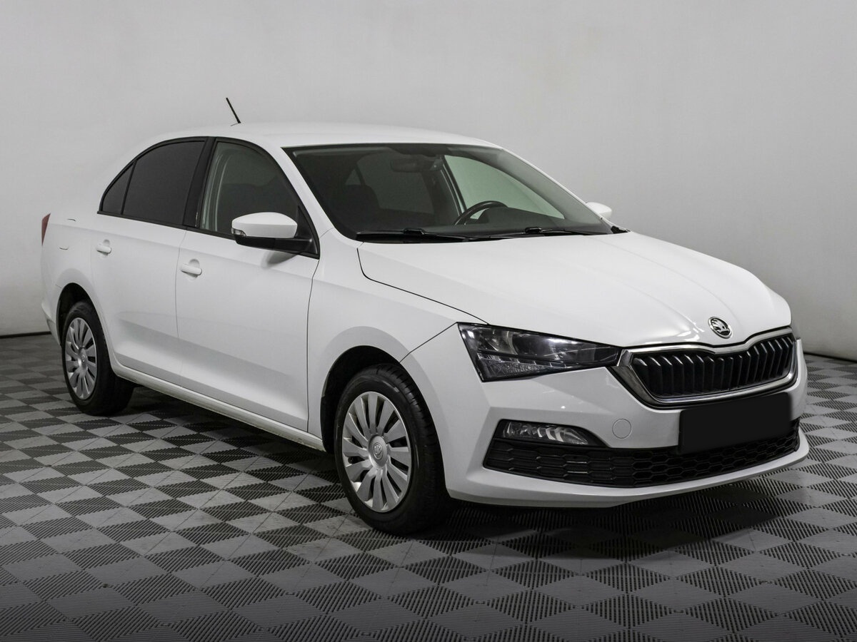 Купить Skoda Rapid с пробегом. Фото: #2