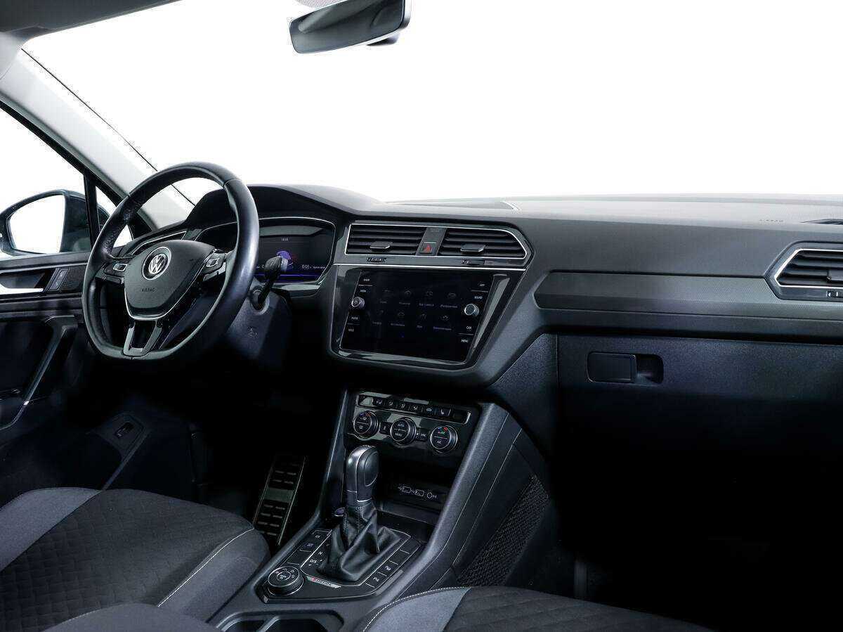 Купить Volkswagen Tiguan с пробегом. Фото: #8