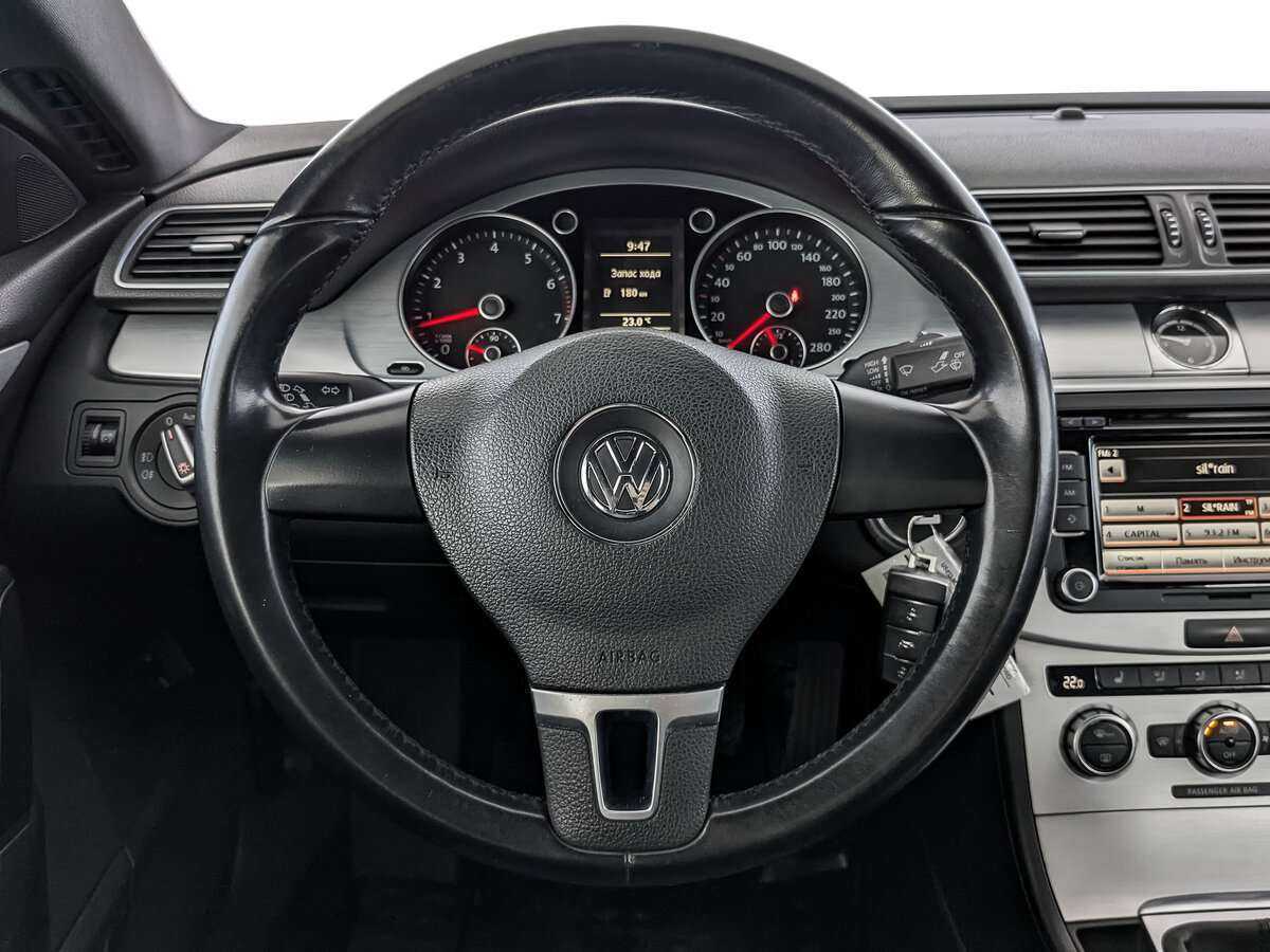 Купить Volkswagen Passat CC с пробегом. Фото: #17