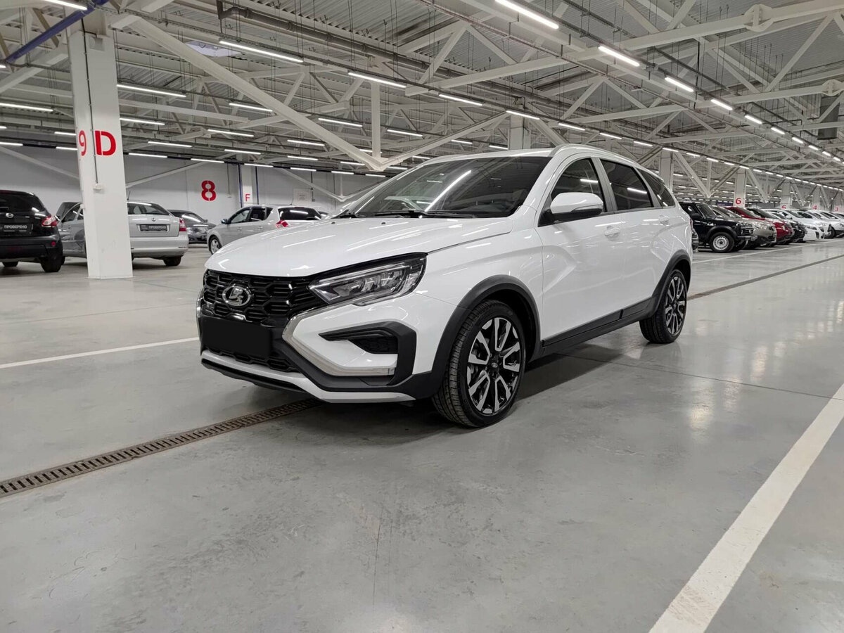 Купить Lada (ВАЗ) Vesta с пробегом. Посмотреть фото
