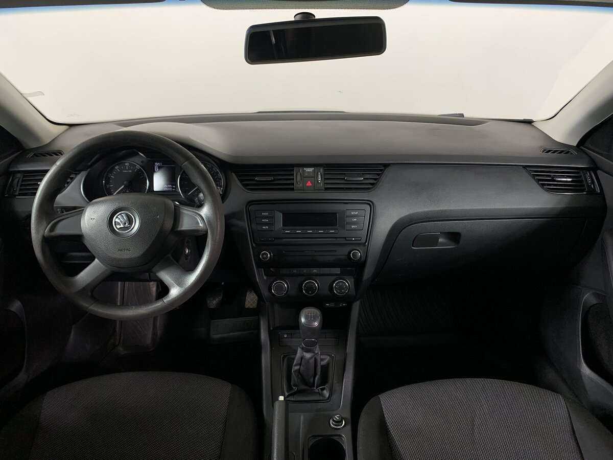 Купить Skoda Octavia с пробегом. Фото: #9