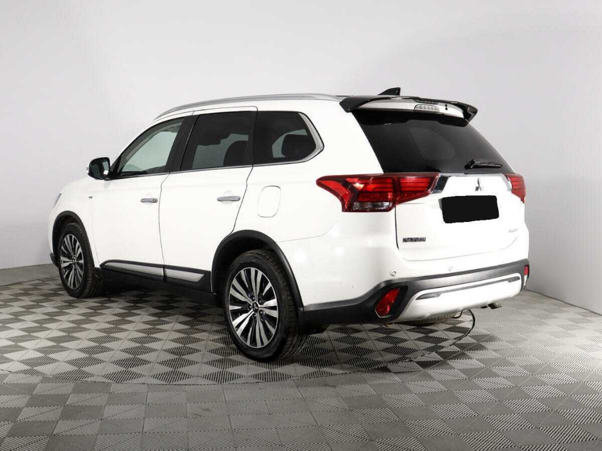 Купить Mitsubishi Outlander с пробегом. Фото: #5