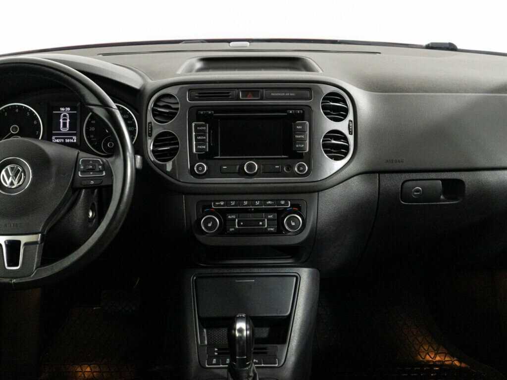 Купить Volkswagen Tiguan с пробегом. Фото: #13
