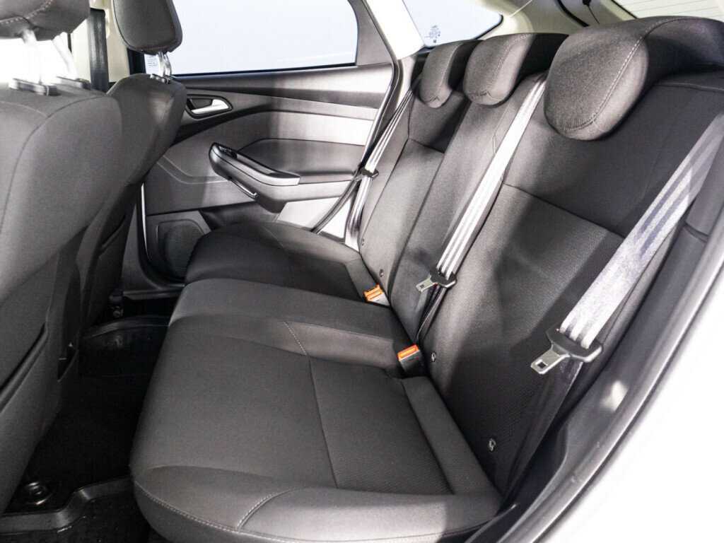 Купить Ford Focus с пробегом. Фото: #9