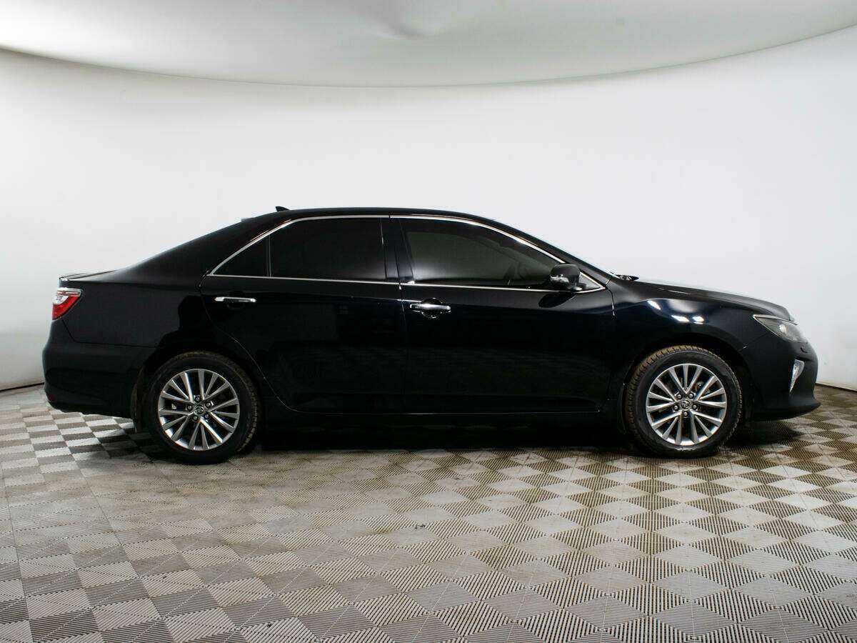 Купить Toyota Camry с пробегом. Фото: #3