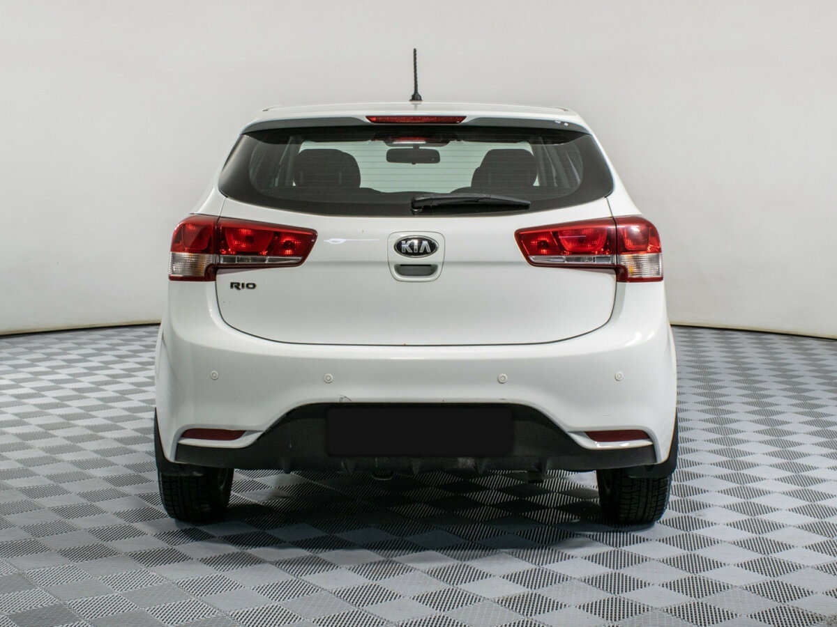 Купить Kia Rio с пробегом. Фото: #5
