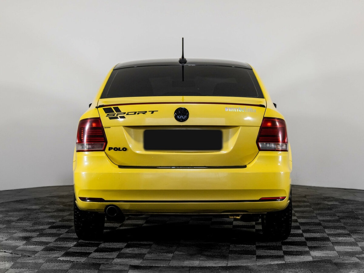 Купить Volkswagen Polo с пробегом. Фото: #4
