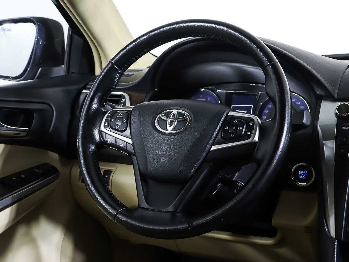 Купить Toyota Camry с пробегом. Фото: #13