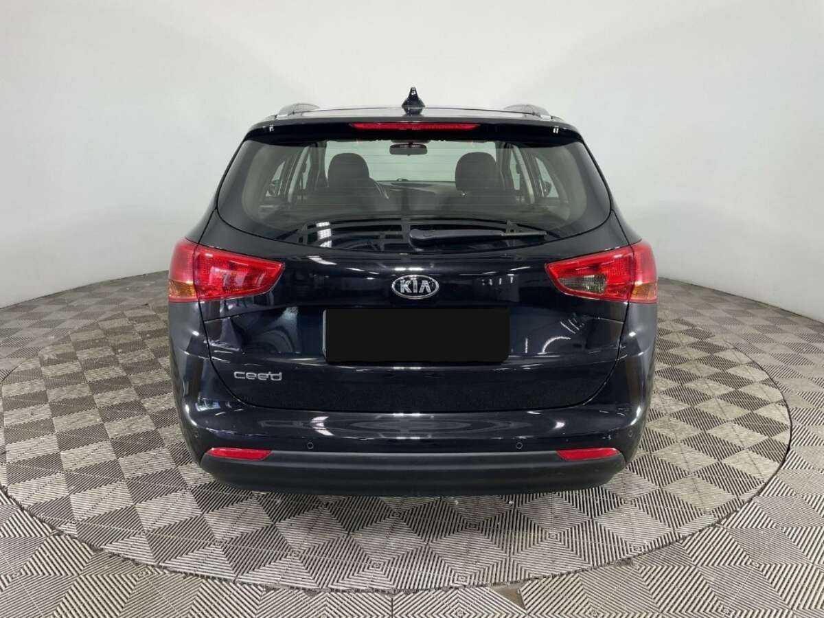 Купить Kia Ceed с пробегом. Фото: #2