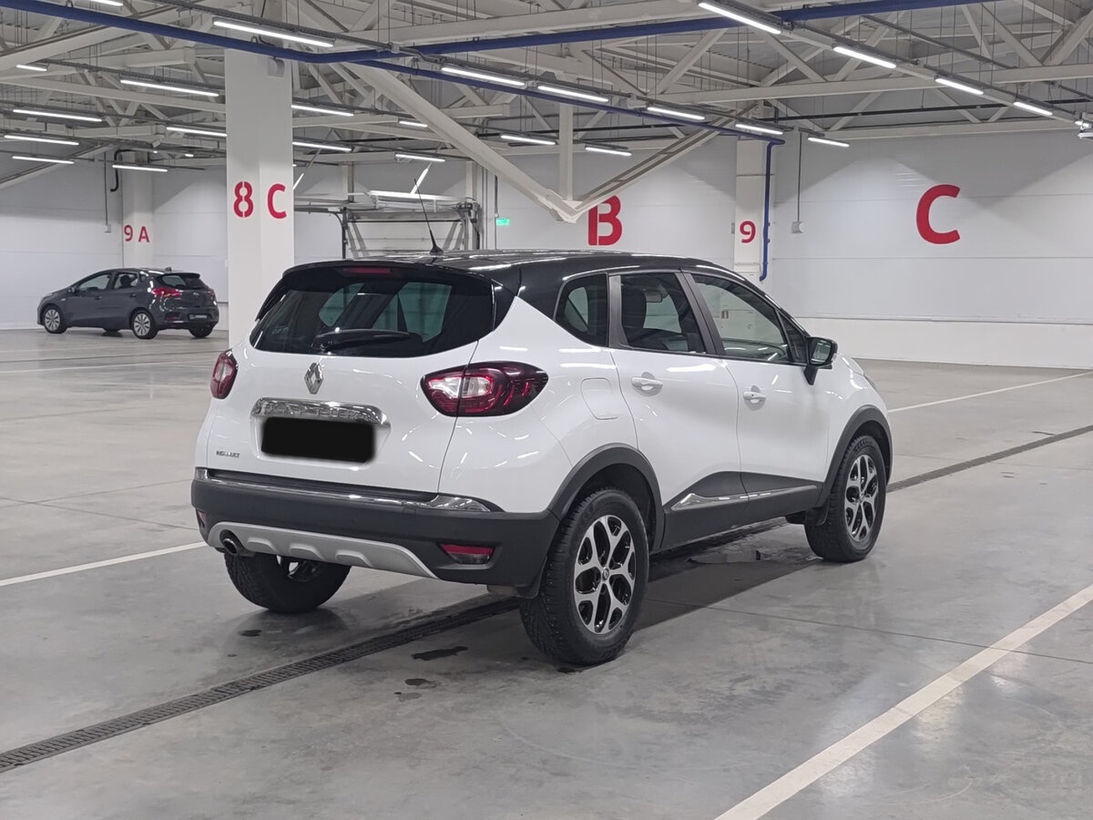 Купить Renault Kaptur с пробегом. Фото: #4