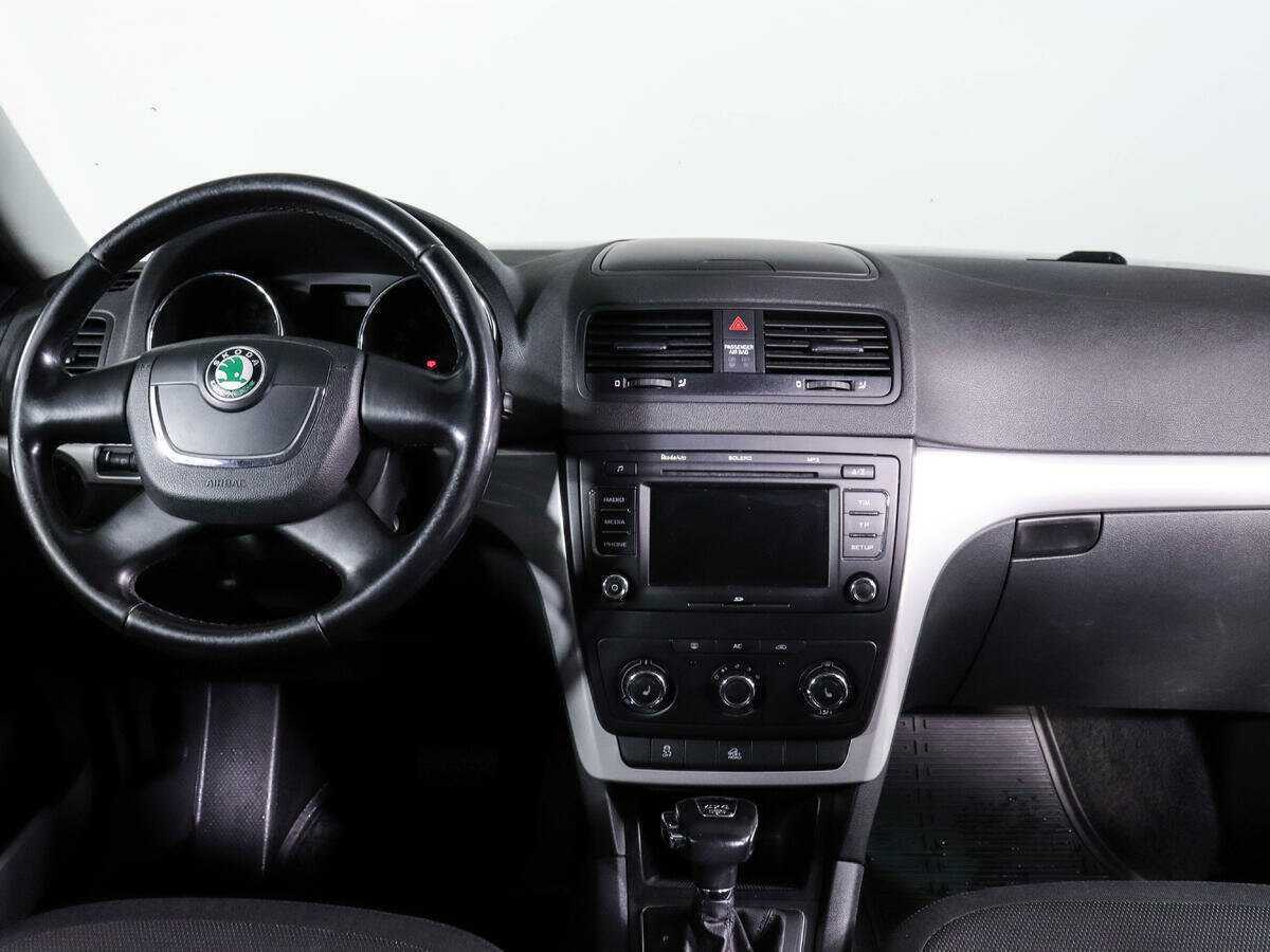 Купить Skoda Yeti с пробегом. Фото: #8