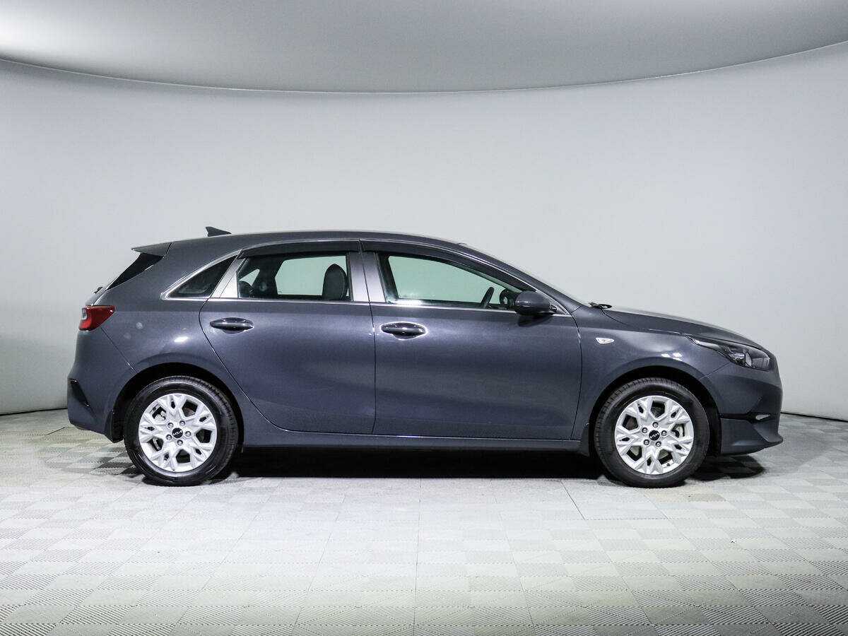 Купить Kia Ceed с пробегом. Фото: #3