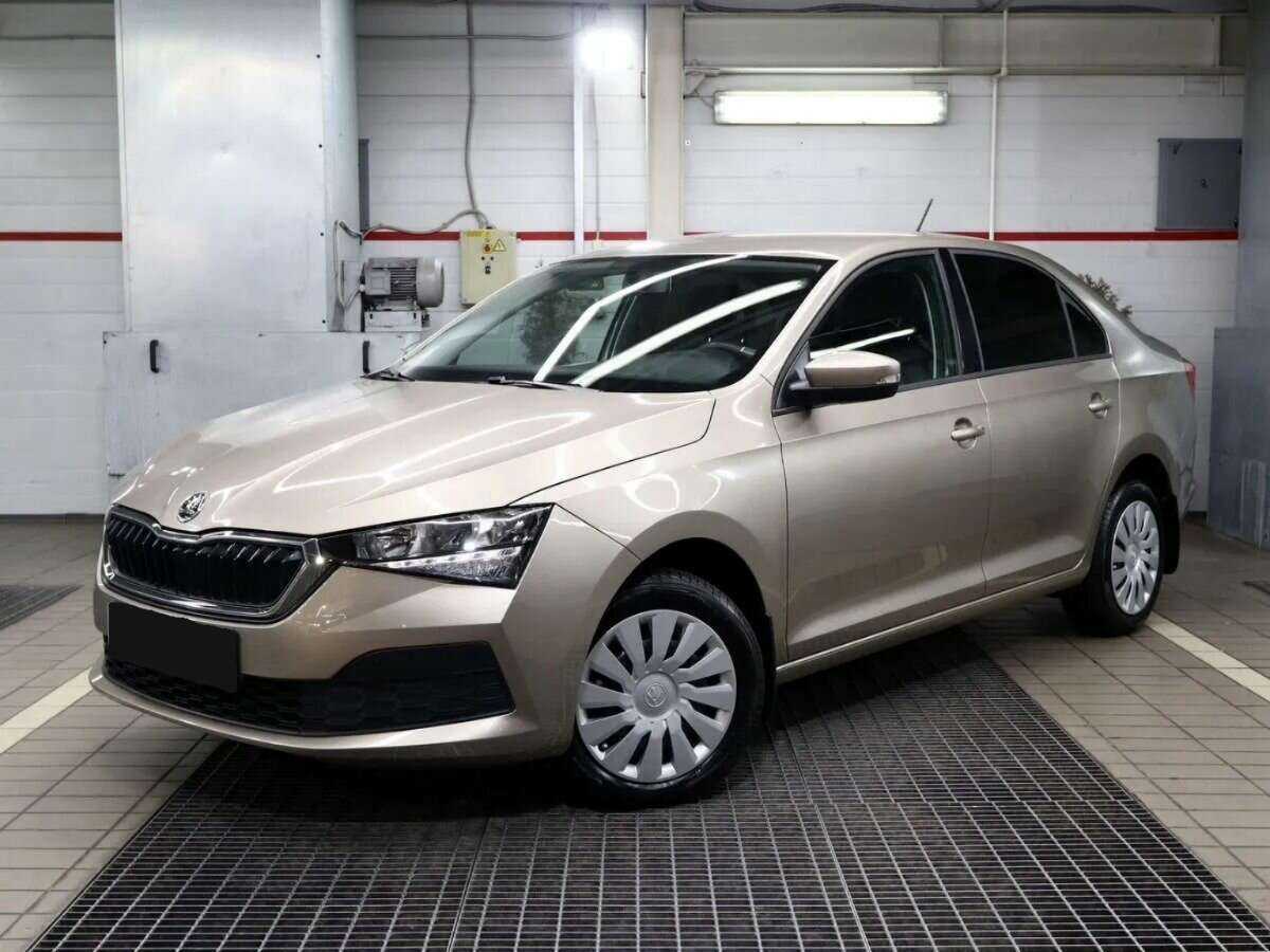 Купить Skoda Rapid с пробегом. Посмотреть фото
