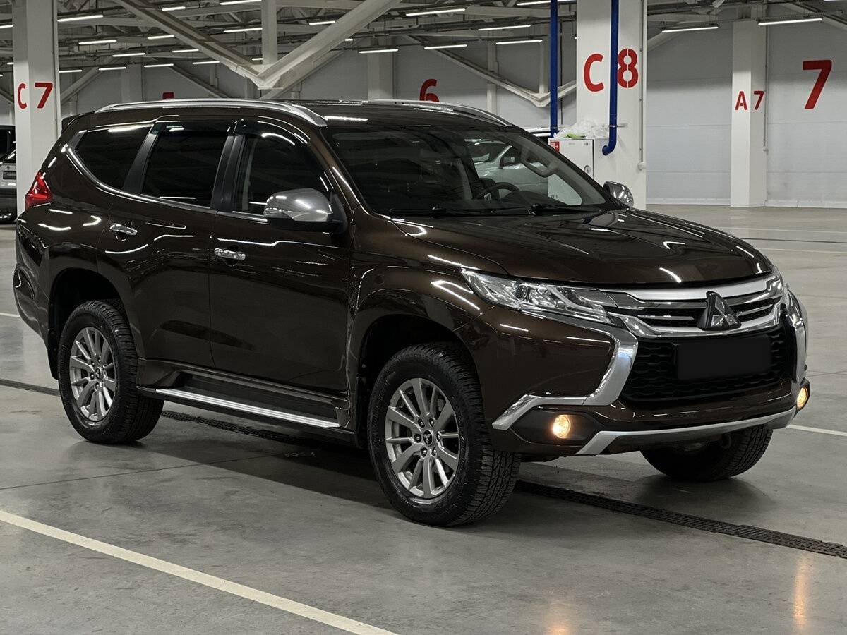 Купить Mitsubishi Pajero Sport с пробегом. Фото: #2