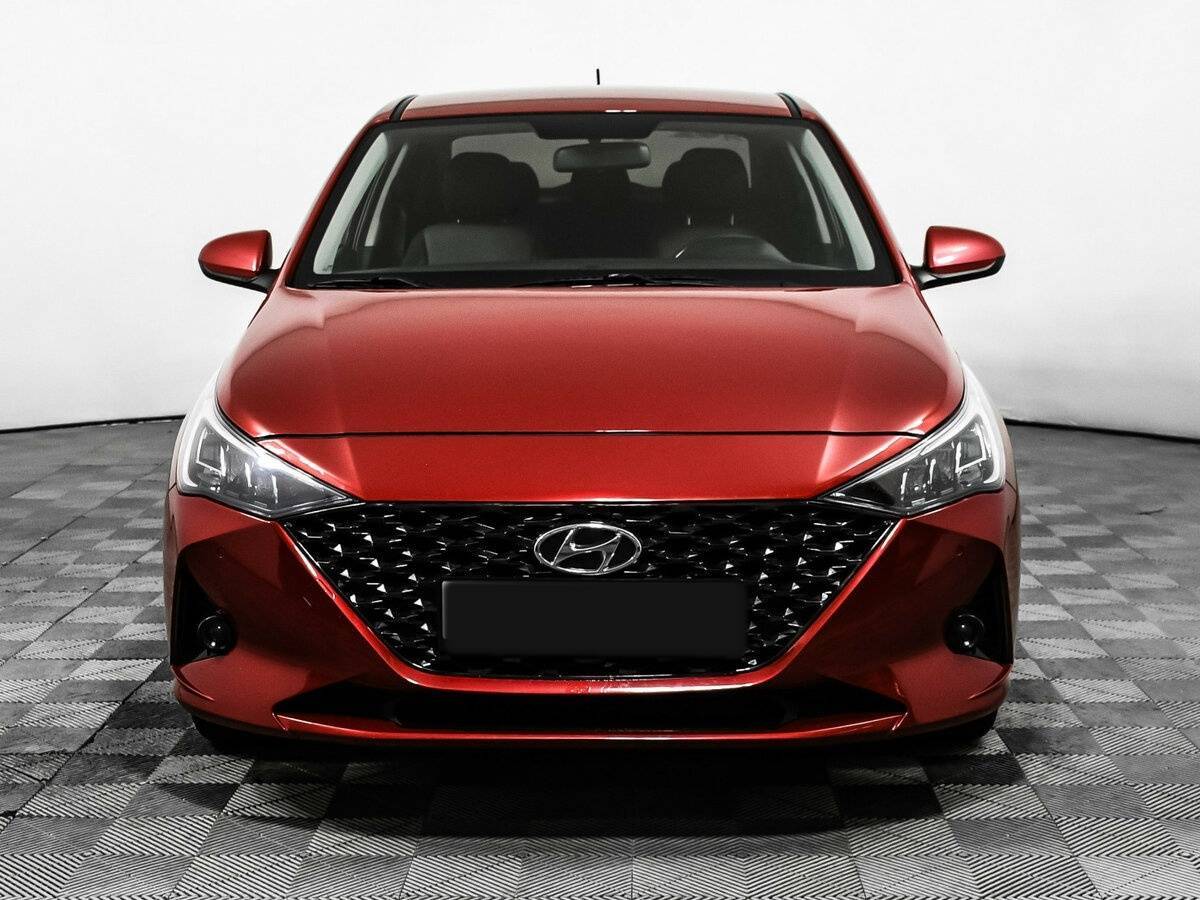 Купить Hyundai Solaris с пробегом. Фото: #1