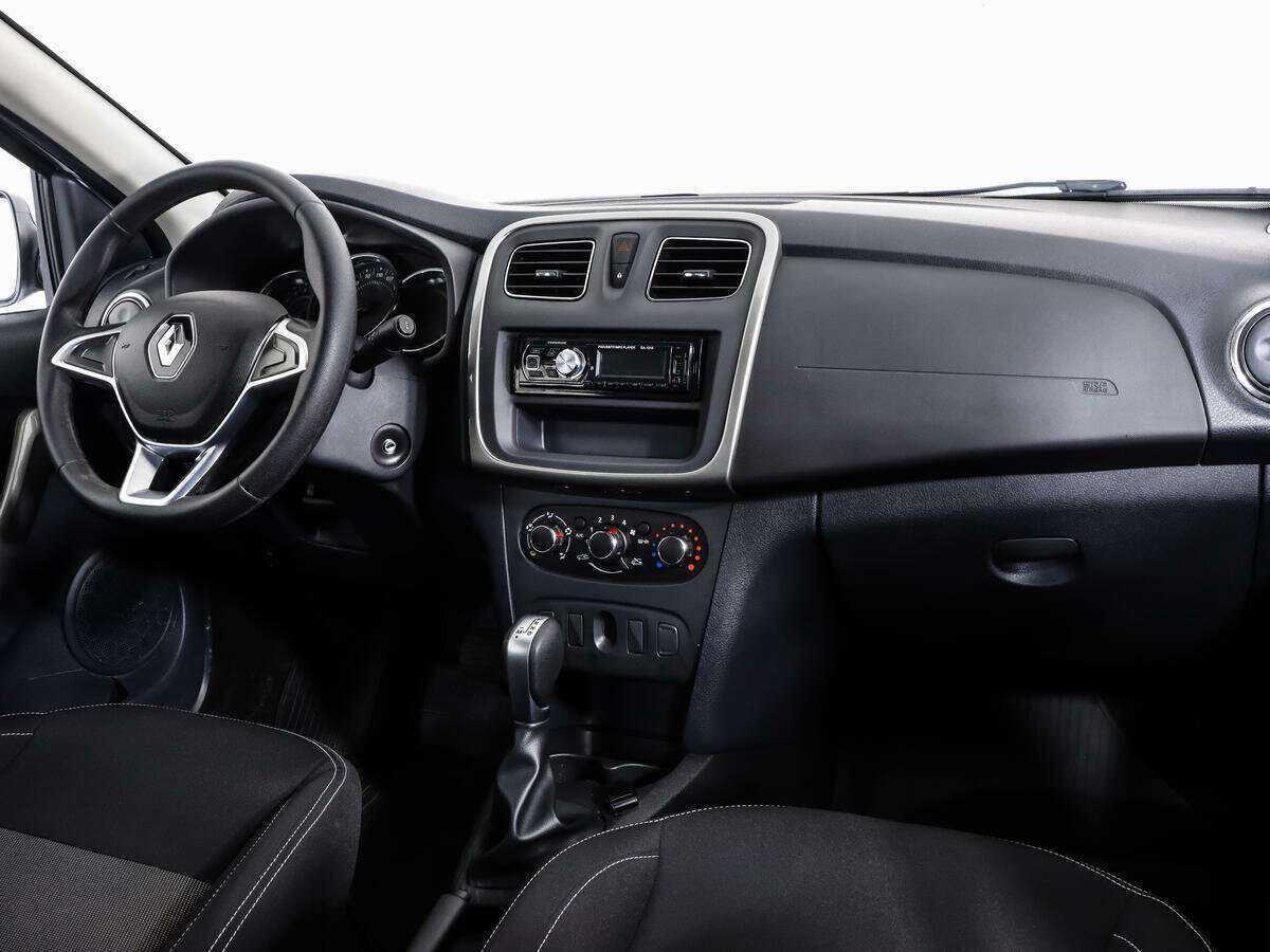 Купить Renault Logan с пробегом. Фото: #6
