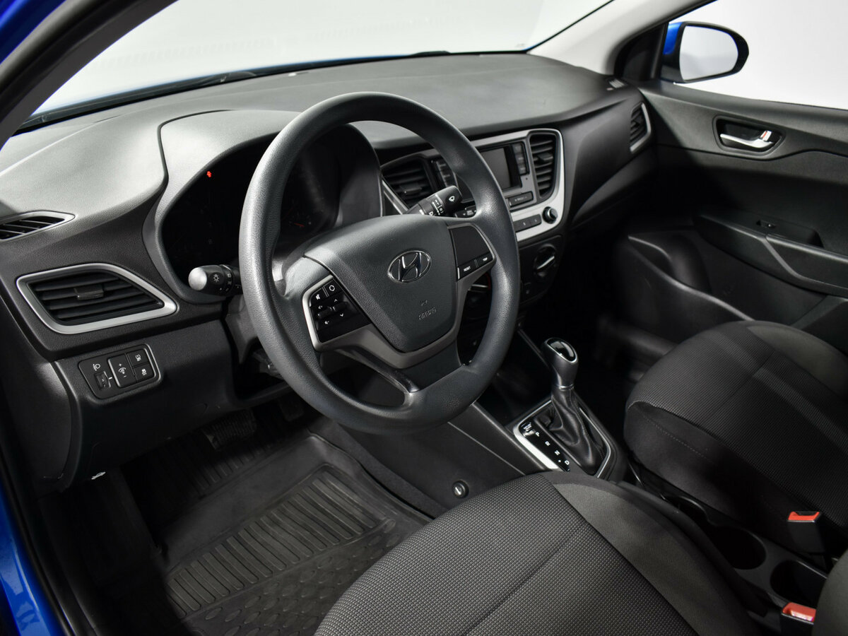 Купить Hyundai Solaris с пробегом. Фото: #8