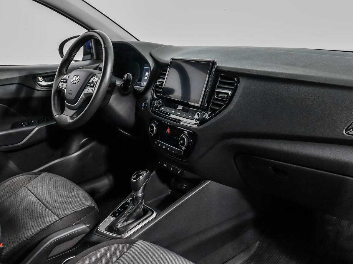 Купить Hyundai Solaris с пробегом. Фото: #11